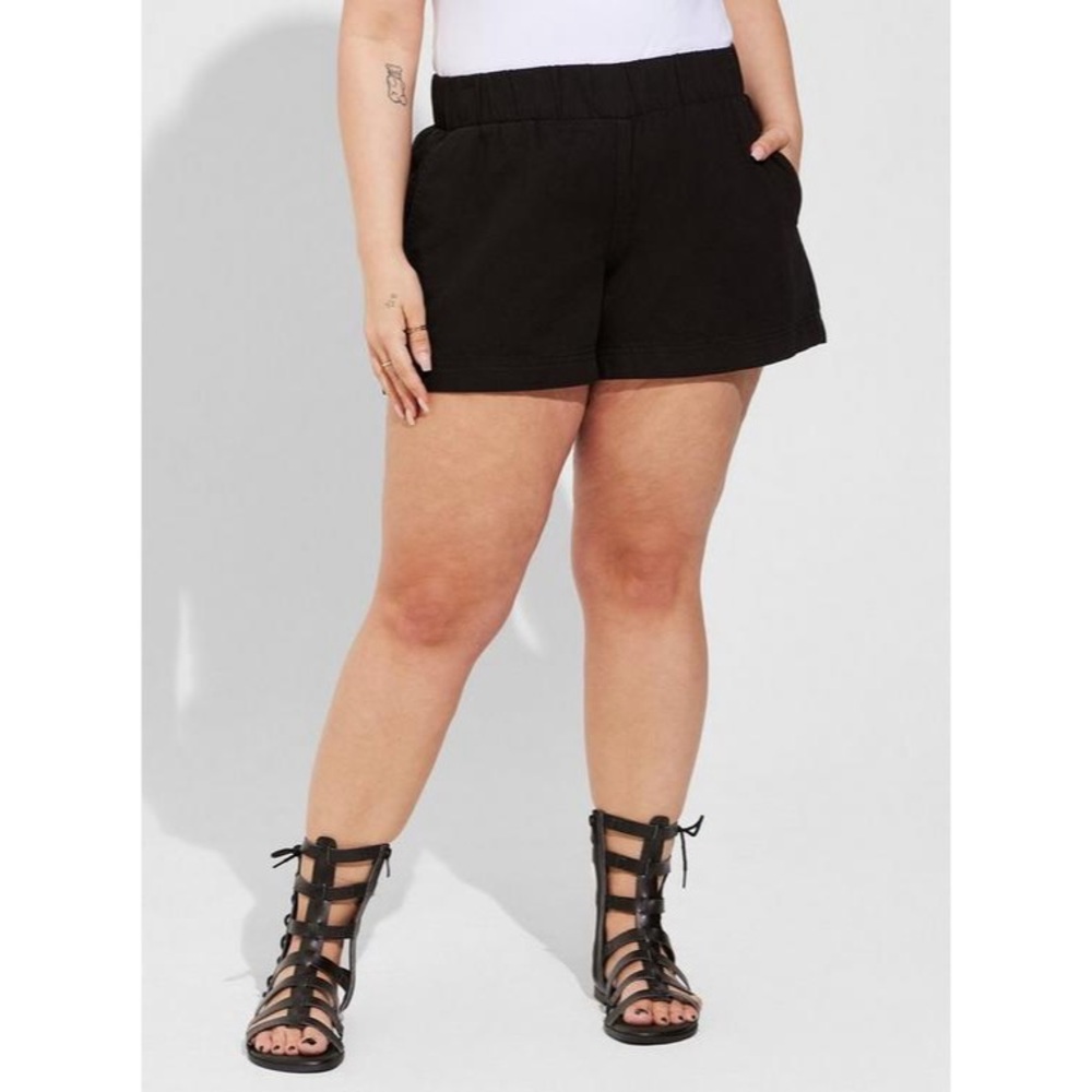 Torrid 3.5 Inch Pull-On Lightweight Denim High-Rise Short Black Size 5